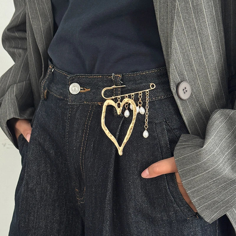 Beaded Heart Tassel Brooch – Decorative Metal Safety Pin