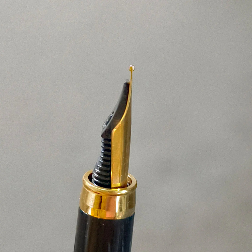 Rare Old Stock YongSheng 500 Fountain Pen Iridium Nib, Smooth Writing, Large Iridium Tip, Betal Body, Clearance Sale. Zpaxo