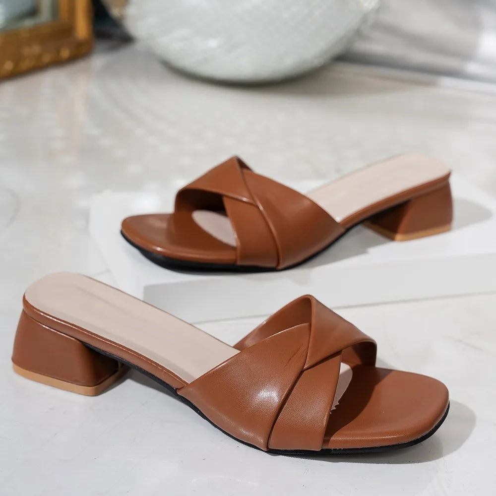 New Fashion Open Toe Solid Color Simple Leather Surface Versatile Candy Color Large Slippers Square Heel Shoes Women Zpaxo