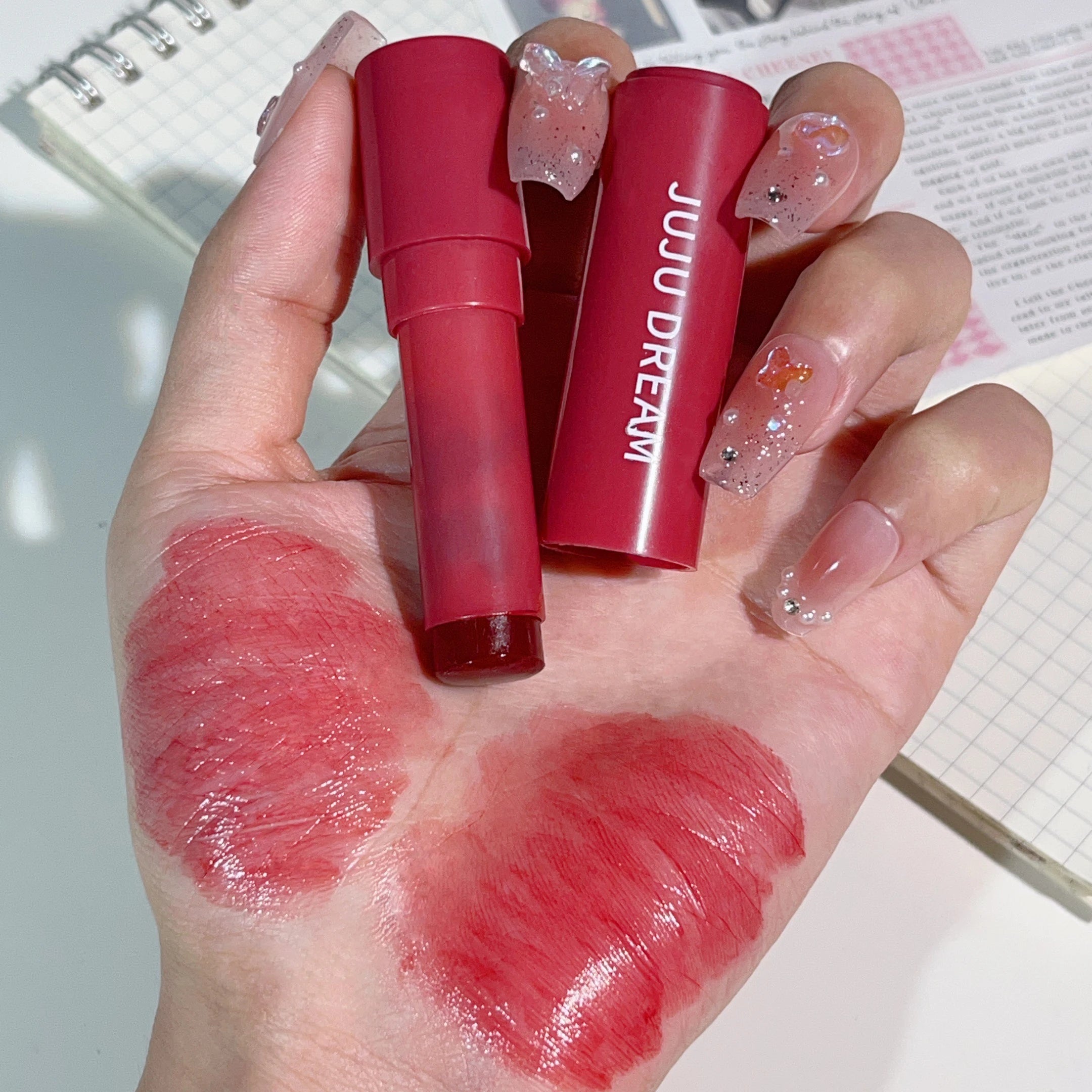 Three-color water-glow lipstick set - Satin finish, red, nude, brown lipsticks, mini lip gloss set for lip makeup. Full lips Zpaxo