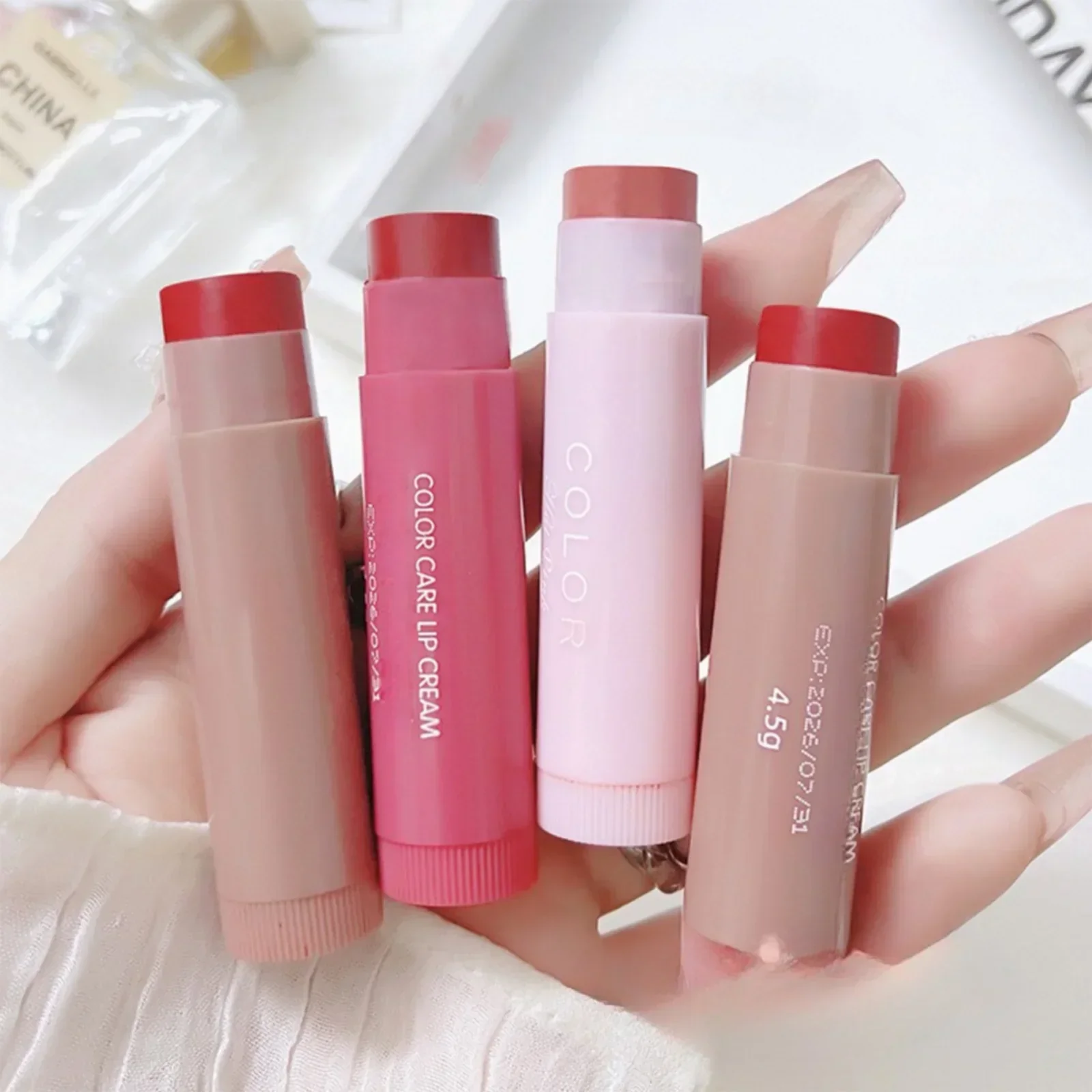 Moisturizing Lipstick Lip Balm Waterproof Nourish Non-greasy Gloss