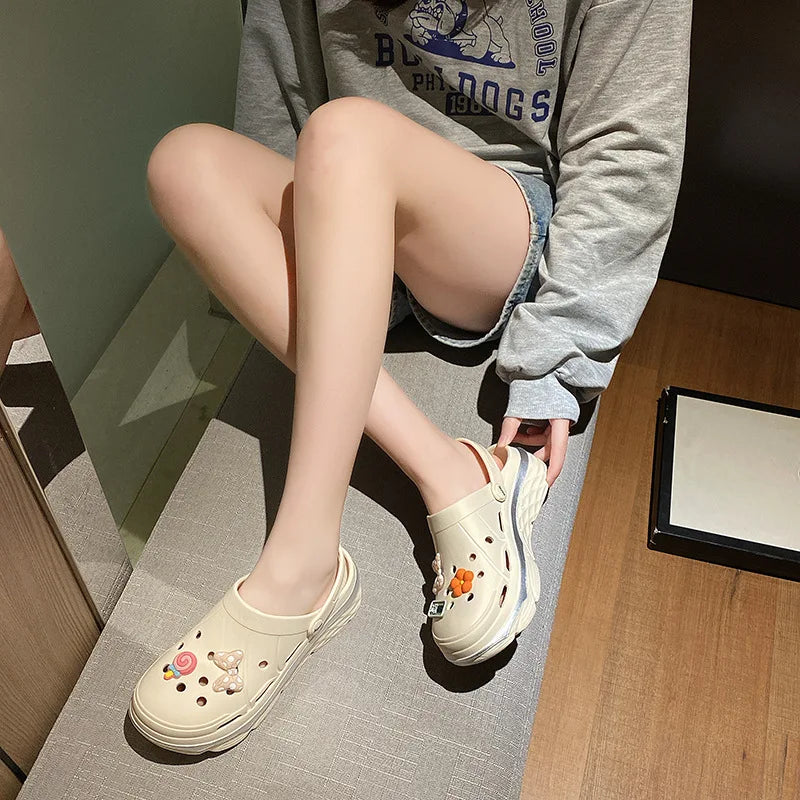 Women's Cute EVA Clogs Two-way Wear Comfortable Slip-on Beach Shoes