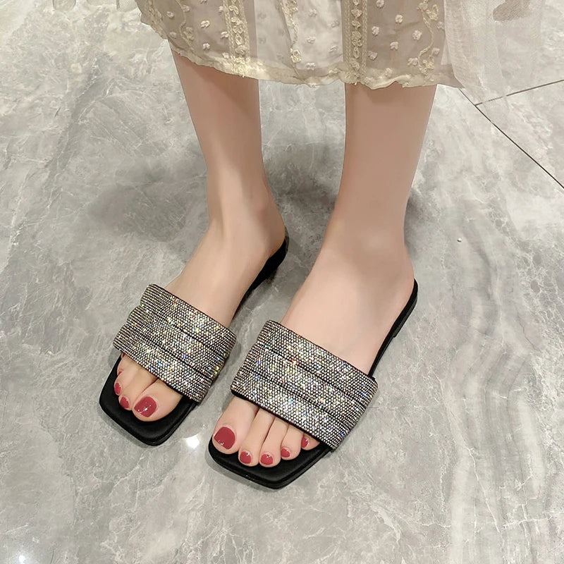 2025 Summer Fashion Versatile Comfortable Flat Bottom Women's Casual