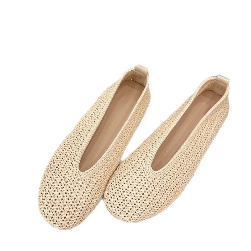 2026 Niche Square-toe Flat-soled Deep-mouth Single Shoes British