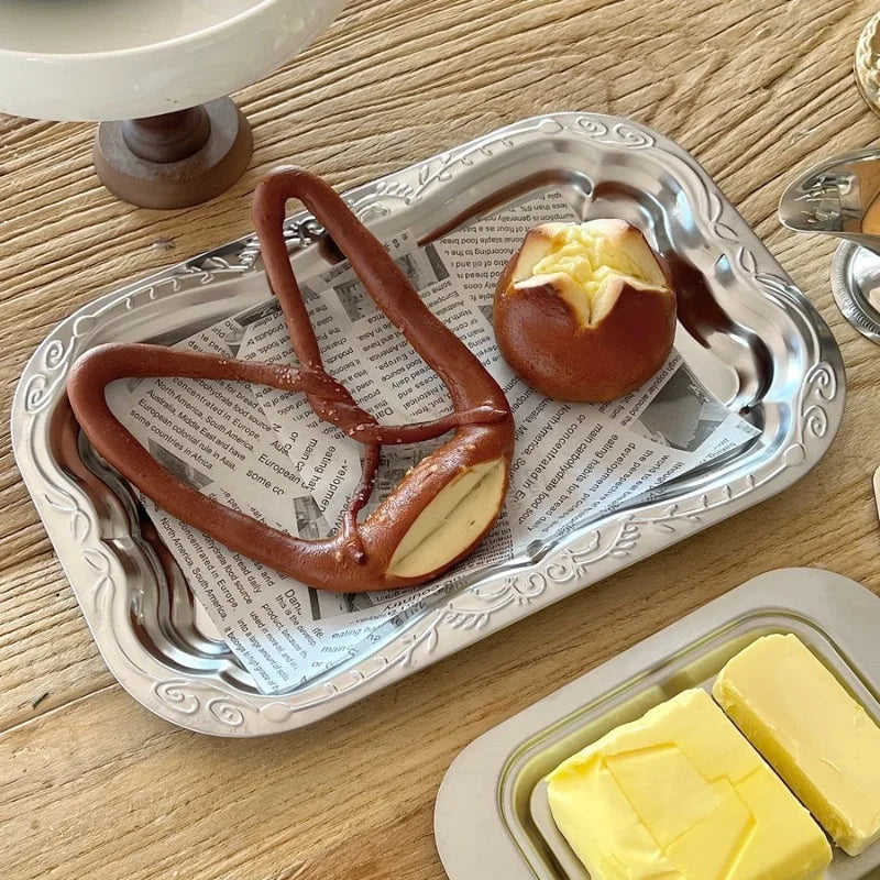 1PCS English-style Vintage Tray Pattern Metal Dining Tray, Household and Commercial Storage Tray, Rectangular Dim Sum Fruit Tray Zpaxo