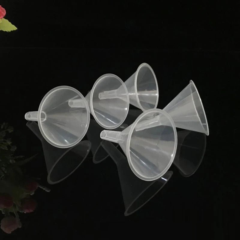20PCS Mini Plastic Funnel Small Mouth Liquid Oil Funnels 39x31mm Laboratory Supplies Tools School Experimental Supplies Zpaxo