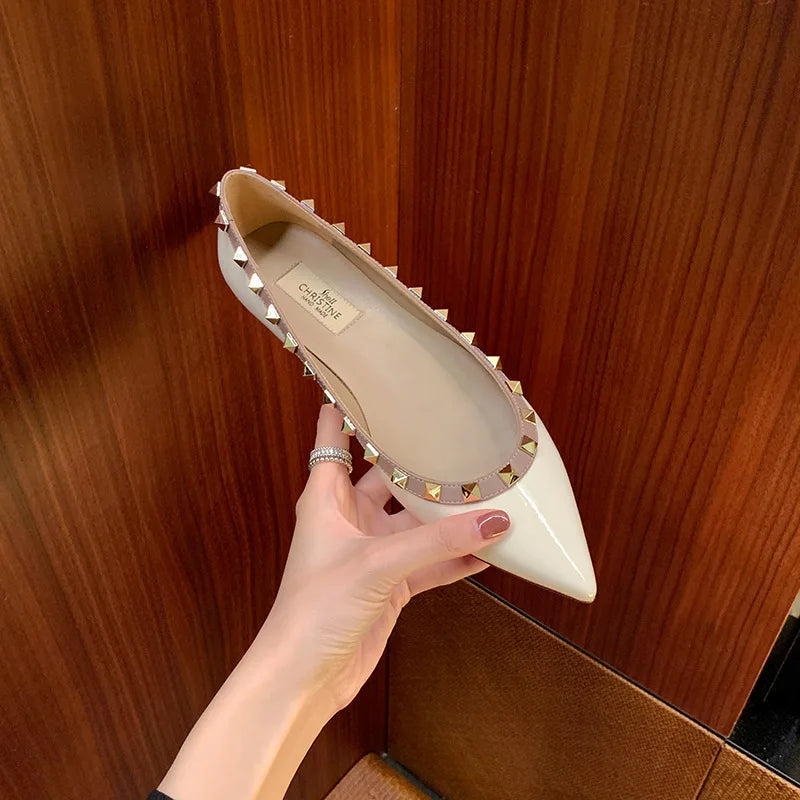Flat Shoes Women's Spring and Autumn 2025 New Pointed Toe Shallow Mouth Rivet Flat Shoes Women's Plus Size Women's Shoes loafers Zpaxo