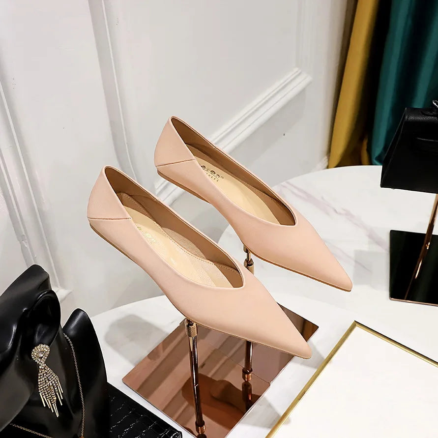 Flat Shoes for Women Spring and Autumn 2025 New Fashion Sweet Silk Shallow Mouth Pointed Toe Ladies Shoes Loafers Women Zpaxo