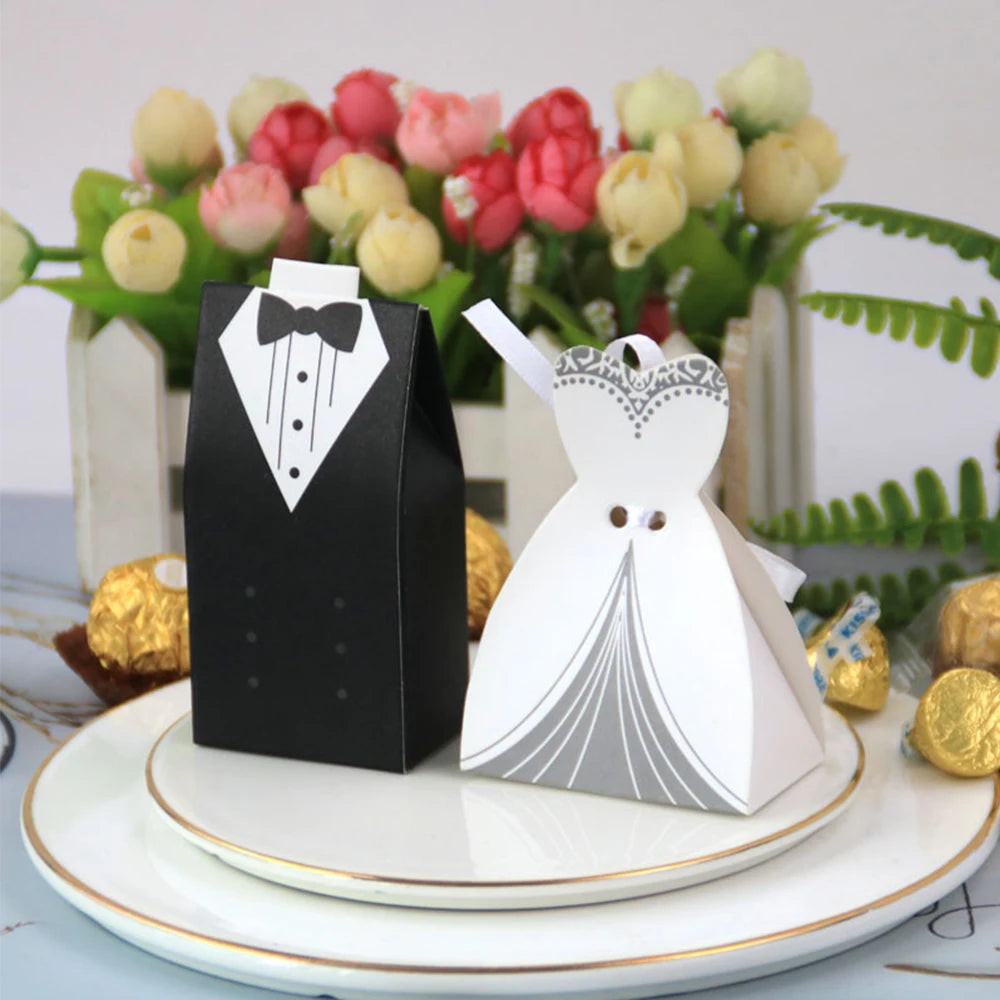50Pcs Bride And Groom Candy Boxes Wedding Favor Tuxedo Wedding Dress for Bridal Shower Deco Gifts Packaging Boxes Party Supplies Zpaxo