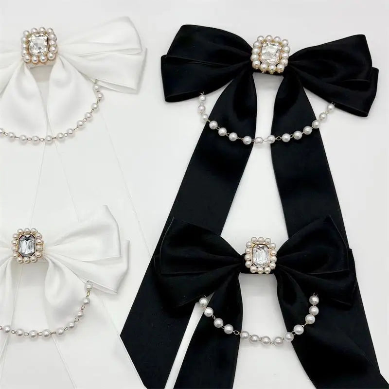 Trendy Women's Shirt Accessory Black White Bow Brooch Pearl Chain Zpaxo