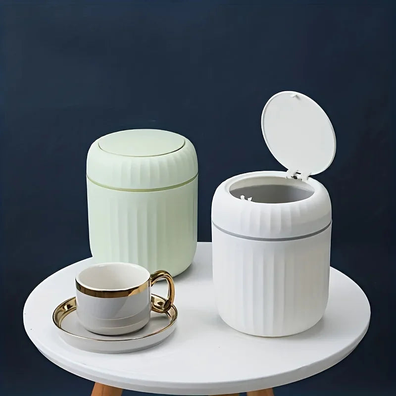 Mini Desktop Trash Can Lid Durable Plastic Desk Garbage Bin Waste