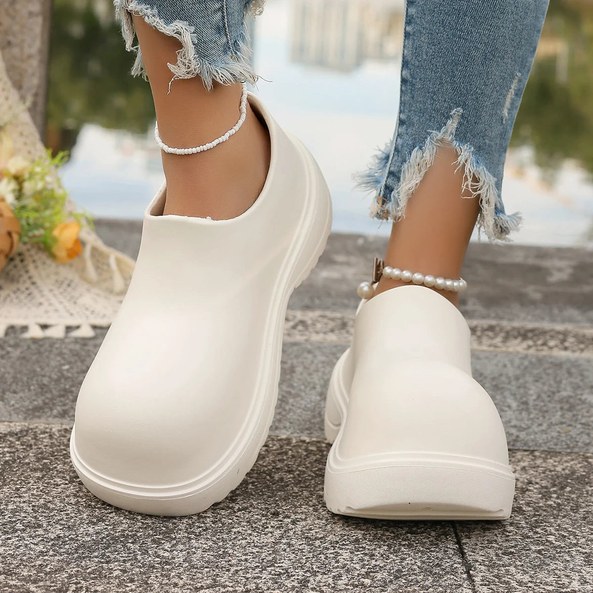 2025 New Trend Women Ankle Boots Retro Waterproof Outdoor Shoes Lightweight Comfortable Boots Couples Garden Clogs Shoes Women Zpaxo WHITE 44-45