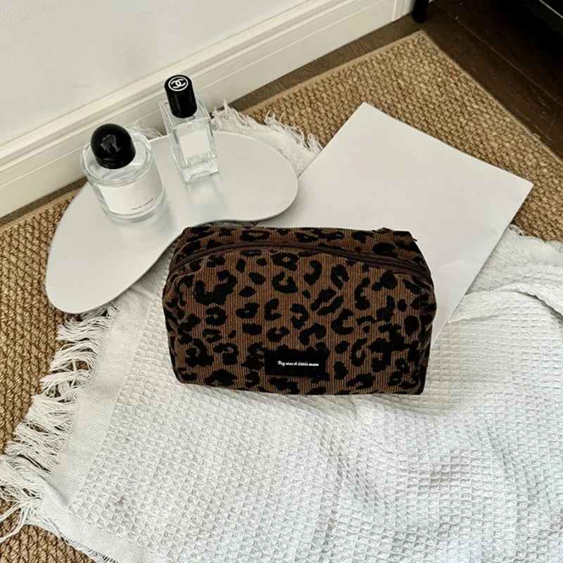 Unique Leopard Print Makeup Bag Large-capacity Cosmetic Organizer