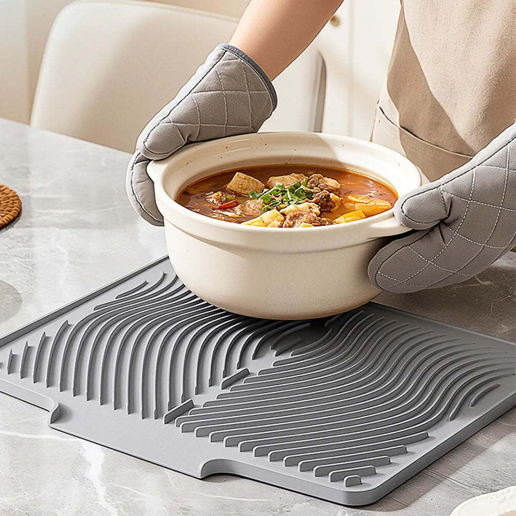 Dish Drying Mat 40x33cm Non-slip Heat Resistant Silicone Pad Built-in