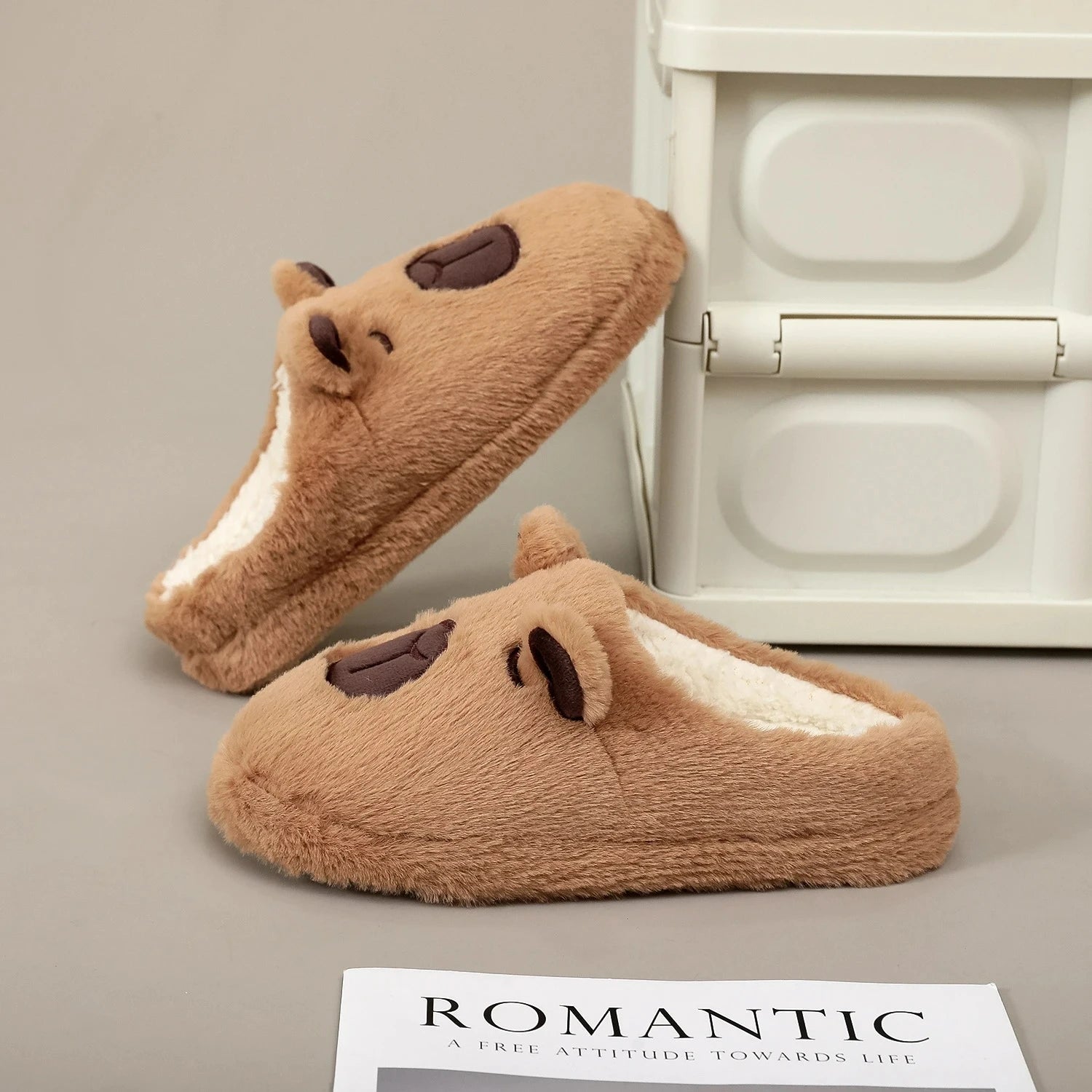 Pair Brown Plush Kapibara Animal Patterns Comfortable Furry Slippers