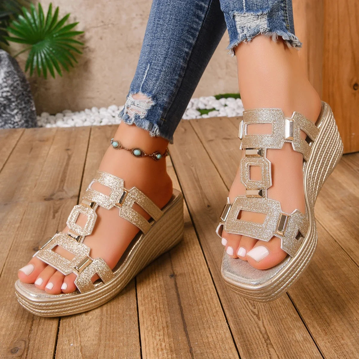 2026 New Women Sandals Glitter Wedge Shoes for Women Metallic Square Chain Strap Shoes Chunky Heel Summer Dressy Sandals Women Zpaxo