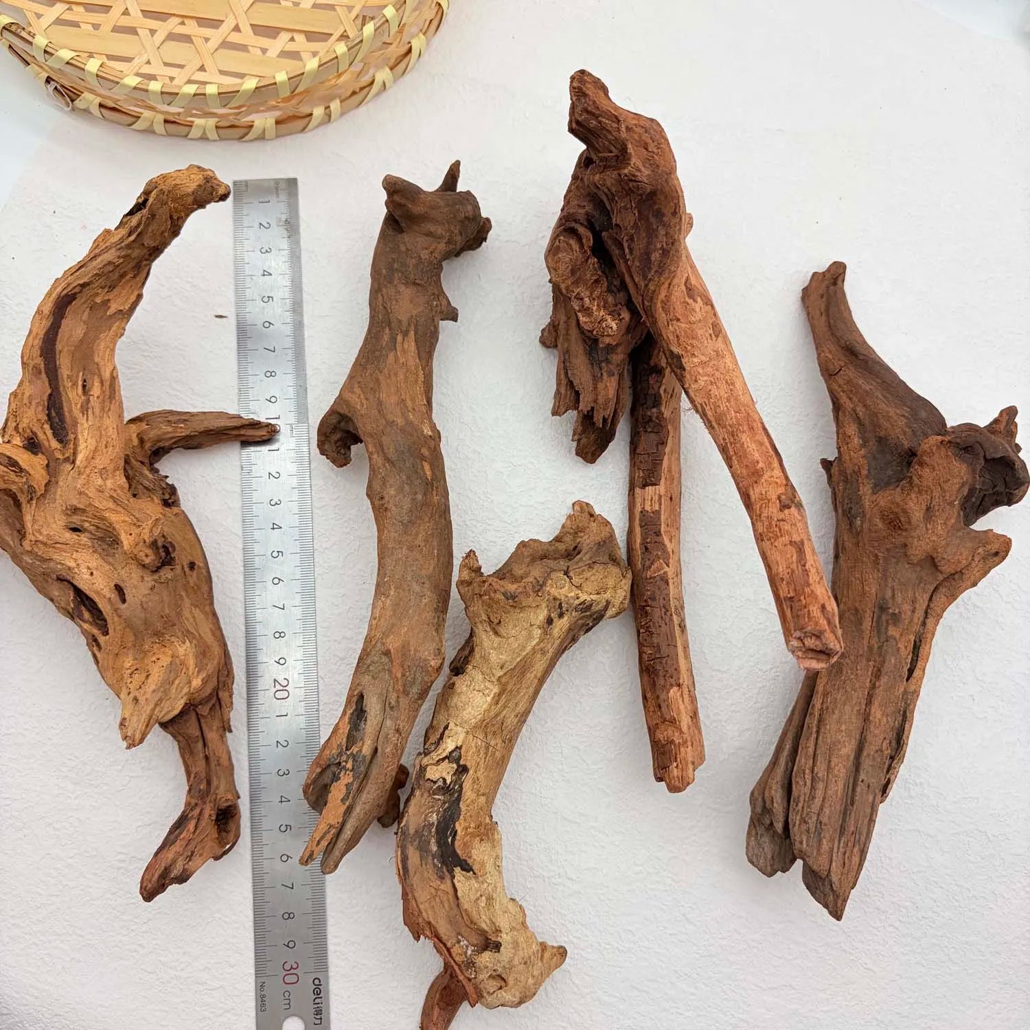 Driftwood for Aquarium,1PC 7-9INCH Large Natural Drift Wood Fish Tank Assorted Branch Decorations for Reptile Hide Zpaxo